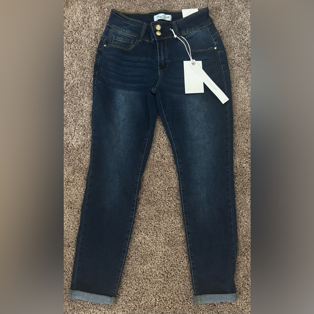 Petite Women's Dark Blue Ankle Jeans